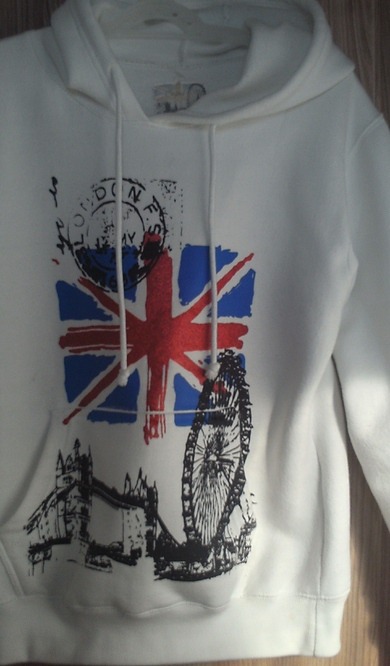 Mein Pulli aus London. Wie findet ihr ihn?
