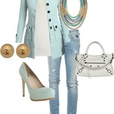 Ich liebe Trenchcoats! :)) <3<3