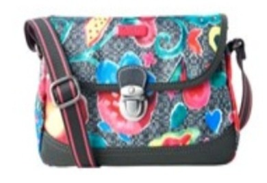 Ich bin eigentlich nicht so der Blumenmusterfan aber die Tascje ist echt Hamma. Ich bin eigentlich nicht so der Blumenmusterfan aber die Tascje ist echt Hamma.