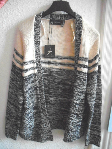 war shoppen :D einmal diese jacke von primark reduziert auf 5€ *_*