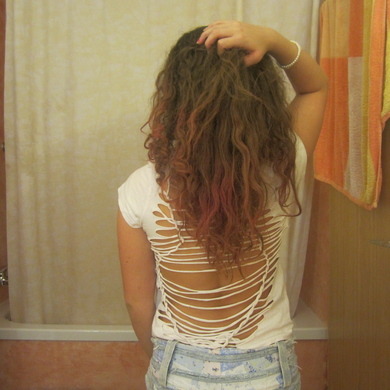 meinungen?!? was findet ihr besser? und steht mir das rot im gewellten haar? bitte cmt :) meinungen?!? was findet ihr besser? und steht mir das rot im gewellten haar? bitte cmt :)