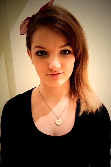 Welches ist besser als Profilbild? :/