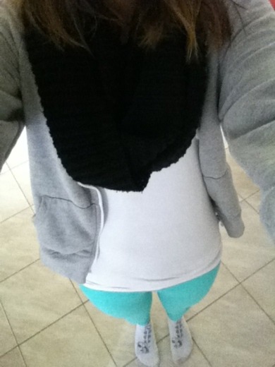 Jetzt nochmal nachmittagsunterricht. -.-' Outfit ok? :D