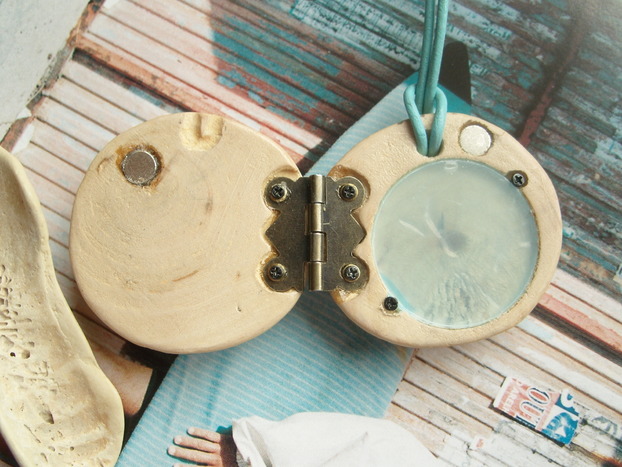 Foto Medaillon aufklappbar Treibholz 2 Aquamarin Foto Medaillon aufklappbar Treibholz 2 Aquamarin