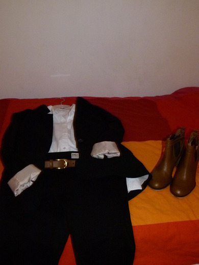 Also Mädels ich habe am Dienstag ein Bewerbungsgespräch was sagt ihr zu diesem Look  ???