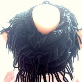 Schwarz Unendlichkeit Schal Geflochtene Zopfmuster
http://en.dawanda.com/product/47337698-black-infinity-scarf-braided-cable-knit