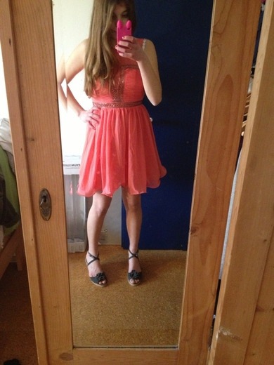 Soll ich das Kleid nehmen für Abschlussball? Kommis bitte :D