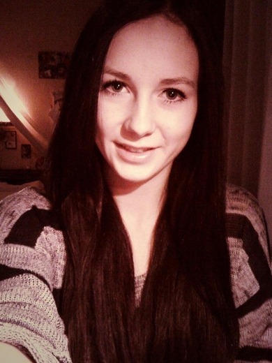 lässt mich das oberteil breiter aussehen ?! ._.