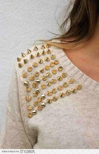 Ich ♥ Nieten ! 
Danke für die 20 Follower :) ♥ !