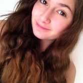 wie findet ihr das Bild?? Ich liebe Locken , hab aber glatte Haare ._. :(((