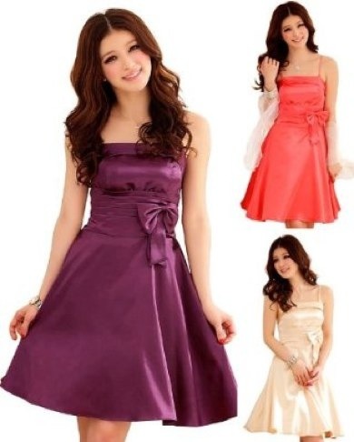 wie findet ihr dieses kleid? ich hab mir das helle unten bestellt. :) kann es kaum erwarten, es anzuziehen!! *__*