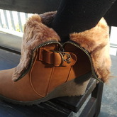 Und so als Stiefletten!!
Kommis bitte :))