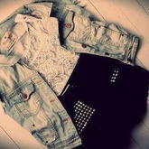 wisst ihr wo man so eine Jeansweste herbekommt?:)