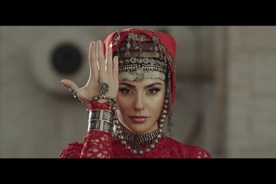 Sie ist so hübsch !! Sirusho