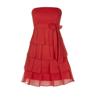 Also erstmal eine allgemeine frage: findet ihr für den Abschlussball lange oder kurze Kleider besser?
Das ist jedenfalls meine Outfit, das Kleid ist etwas gezerrt. :D
Und wisst ihr, wo ich schönen und nicht zu teuren Schmuck, am besten in Silber herbekomme?