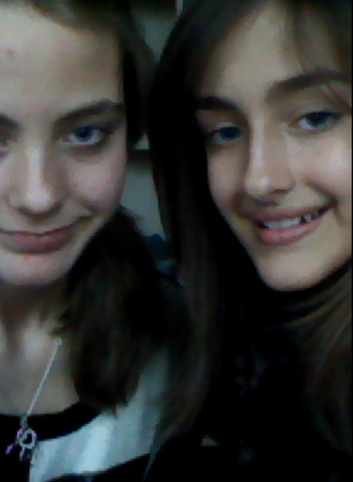 wir beide :DDD nach dem nagellack tauschen ;DDD <33 wir beide :DDD nach dem nagellack tauschen ;DDD <33