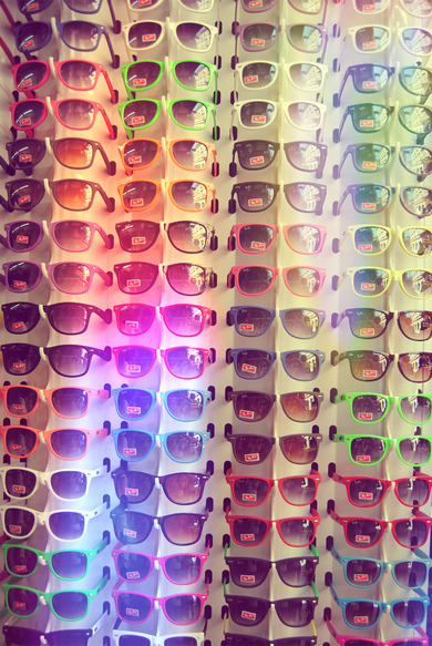 Welche Farbe gefällt euch be Sonnenbrillen am besten?