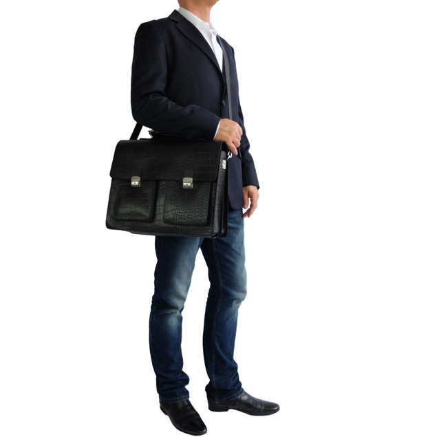 Tasche Charles aus Eco-Rindsleder in antik-braun, camel, schwarz kroko und schwarz von manbefair #Ledertasche #Herrentasche #Umhängetasche Tasche Charles aus Eco-Rindsleder in antik-braun, camel, schwarz kroko und schwarz von manbefair #Ledertasche #Herrentasche #Umhängetasche