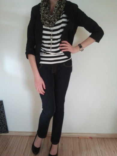Wie findet ihr die Kobination aus Leo-Print und Streifen?
MissRed.