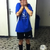 stylisch neh? so müsste ich heute Fußball spielen..die Trikots sind von 92'-.-