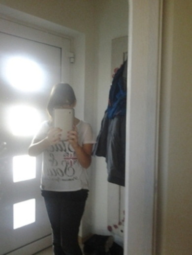 wie findet ihr das outfit kommentare sind wirklich gerne erlaubt ;);) wie findet ihr das outfit kommentare sind wirklich gerne erlaubt ;);)