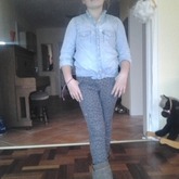 Ich weiß das Gesicht ist blöd aber der Rest vom outfit?