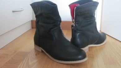 Was soll ich nur mit den Schuhen anziehen??
Und sind sie überhaupt schön?