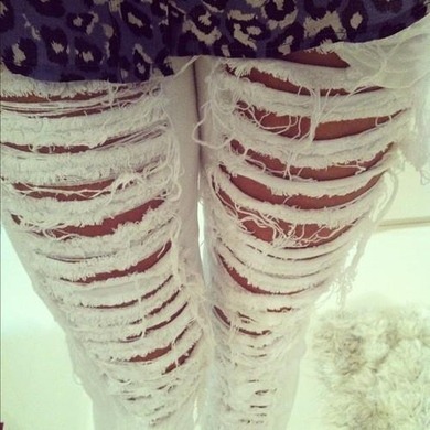 weiß jemand wo es so eine hose gibt ?