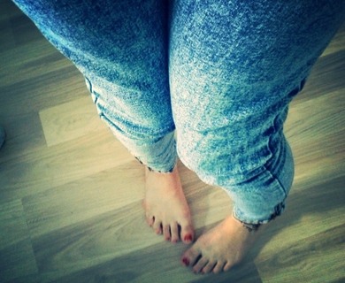 Wie findet ihr die hose und kann ich die tragen? (: Wie findet ihr die hose und kann ich die tragen? (: