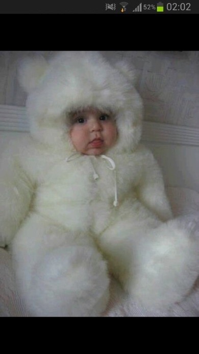 bitte helft mir!;)) könnt ihr alle vlt ein kleid reinstellen mit der jeweiligen adresse internet!;) ich brauche ein konfkleid:0 habe nicht mehr lange zeit und allein schaff ich das nicht;(( bittee brauche eure fashion hilfe!;))