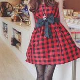 wie findet ihr es?:) weiss einer wo es so ein kleid gibt?