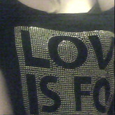 Welches Th-Shirt findet ihr besser? :-)