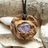 Myrte Maser Holzschmuck Anhänger mit 1 Amethyst
