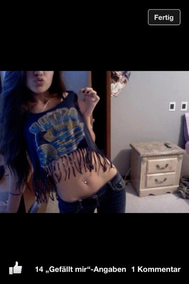 Hallo zusammen :) Ich habe eine Frage: Weiss irgendjemand wie man diese Art von T-shirt nennt? :)