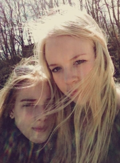 meine sis und ich. wie findet ihr das Bild?