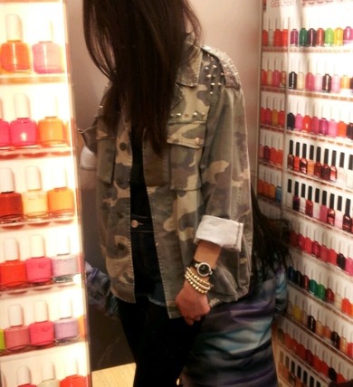 ich weiß was ihr gegen meine jacke habt..ich liiebe sie <3