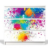 Ich will mir eine neue Komode kaufen :)
Welche soll ich nehmen? :D

P.s: Die Muster sind nur Sticker, das heißt ich kann sie abmachen wenn sie mir nicht mehr gefallen!