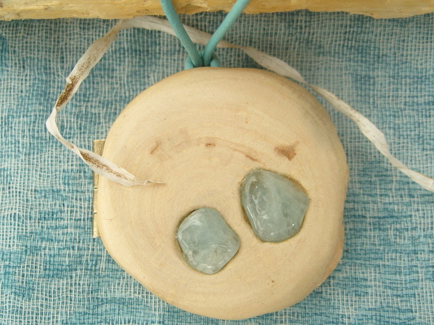 Foto Medaillon aufklappbar Treibholz 2 Aquamarin Foto Medaillon aufklappbar Treibholz 2 Aquamarin