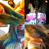 blaue haare :3 follow me in instagram  _jasi_