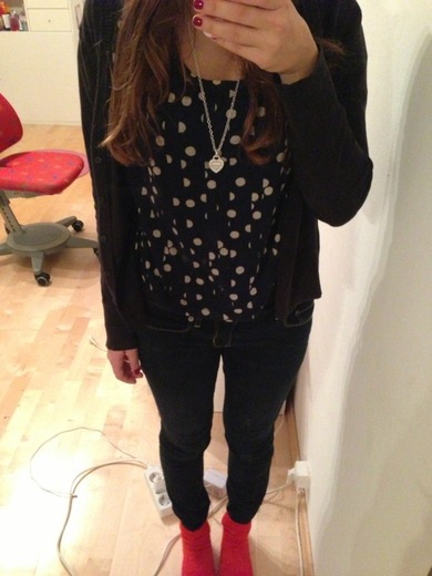 outfit von heute aber ohne kuschelsocken ;) <3