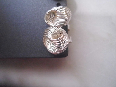 Neue Ohrringe :)
Hat was finde ich ;) 
Wie findet ihr die Ohrringe ? 
Kommis bitte ;*