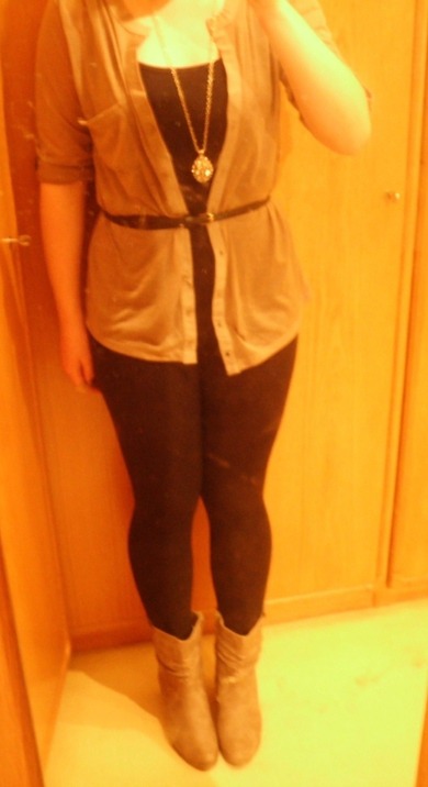 Sieht das gut aus ?
Sry für die schlechte Quali & das ich auf dem bild fett aussehe,ich will nur die Meinung zum outfit hören (: :x Sieht das gut aus ?
Sry für die schlechte Quali & das ich auf dem bild fett aussehe,ich will nur die Meinung zum outfit hören (: :x