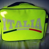 wie findet ihr die Tasche?(:         ps: folge mir auf instagram - mariefotostyler -