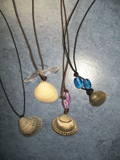 wie findet ihr selbst gemachte Ketten? wie findet ihr selbst gemachte Ketten?