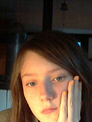 Hay,Ich find auf meinem bild die augen so cool obwohl ich blaue Augen habe welche habt ihr denn? =)