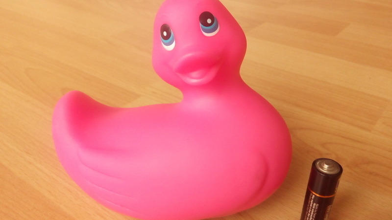 Große Bade- und Massage-Ente von dreimal6