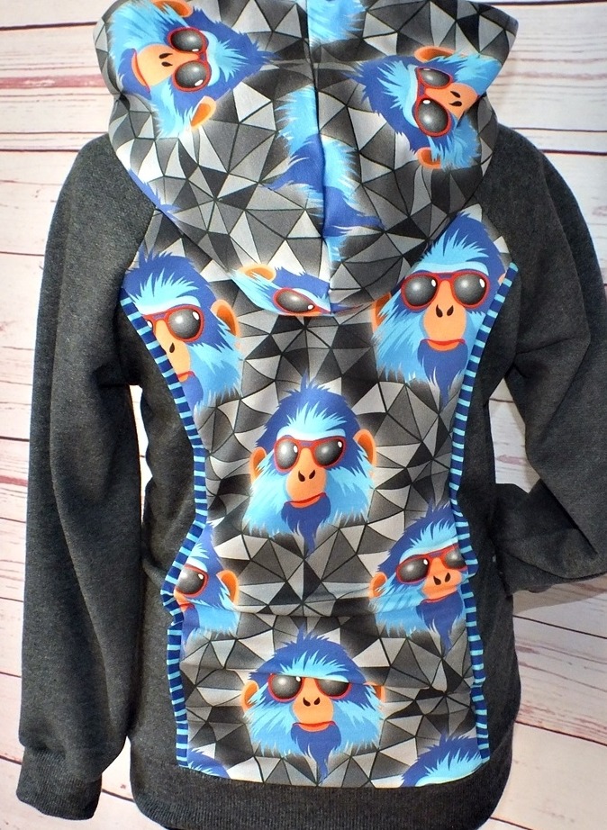 Hoodie mit Beanie Hoodie mit Beanie von JaVi-Stoffe