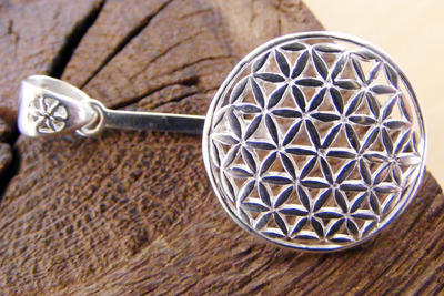 Anhänger / Donuthalter Silber 925 mm "Blume des Lebens" Anhänger / Donuthalter Silber 925 mm "Blume des Lebens" von Holzfelge