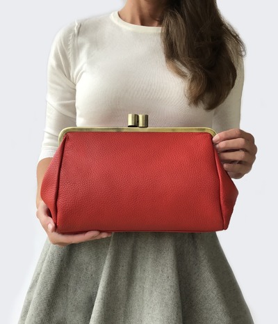 Clutch, Vintage Handtasche Leder "Dakota" in rot, Bügeltasche, Abendtasche von taschenkinder