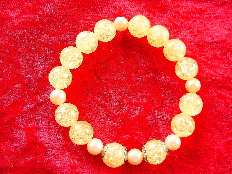 Perlenarmband♥Honigtau♥silberfarbene Perlkappen♥ Perlenarmband♥Honigtau♥silberfarbene Perlkappen♥ von Hobbyhaus